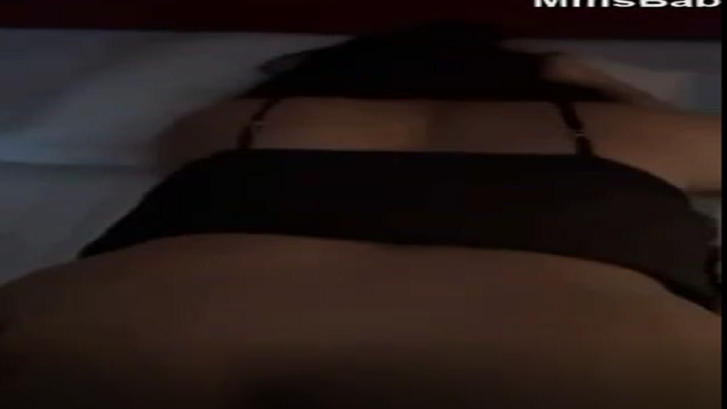 Watch Sexy Desi Bhabhi Shows Boobs at Indian Amateur Porn porn movies at Sexy Desi Bhabhi Shows Boobs